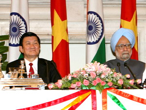 Việt Nam - Ấn Độ k&yacute; kết s&aacute;u văn kiện hợp t&aacute;c