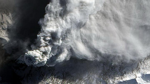 Bầu trời Trung Mỹ tê liệt vì bụi tro núi lửa