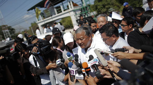 Lũ lụt thành cuộc chiến chính trị