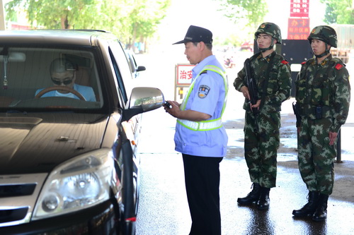  Ít nhất 31 người chết trong vụ 'khủng bố' ở Tân Cương