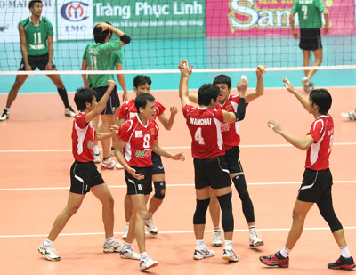 Bầu Pháp chia tay đội bóng quân khu 5 - Nản quá thì bỏ thôi!