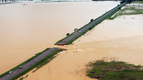 Vỡ đập ở Brazil, hàng ngàn người sơ tán