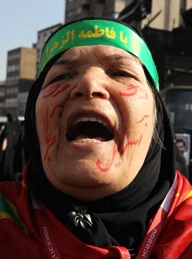 Nguy cơ tấn công Iran đến gần