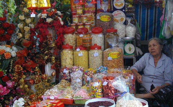 Cuối năm, buôn bán ế ẩm
