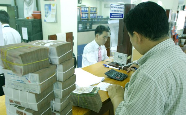 Người gửi tiền bất an