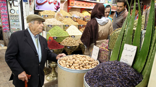 Cấm vận, người Iran lao đao