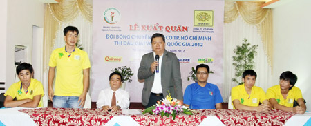 Các đội bóng chuyền mạnh phía Nam chuẩn bị mùa giải 2012: Rầm rộ xuất quân