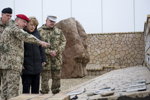 Thủ tướng Đức Merkel bất ngờ thăm Afghanistan