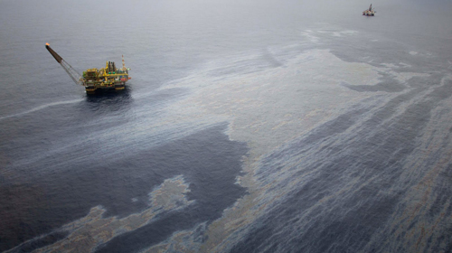 Brazil mạnh tay với Chevron do tràn dầu 