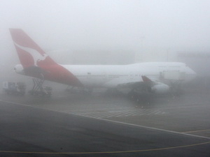 Sân bay Bắc Kinh bị "ùn tắc" vì sương mù dày đặc 