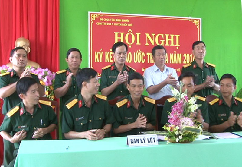 5 huyện bi&ecirc;n giới k&yacute; kết thi đua quyết thắng