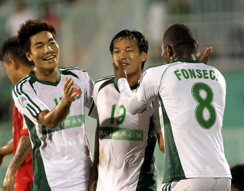 N.Sài Gòn thắng đậm Ayeyawade United 