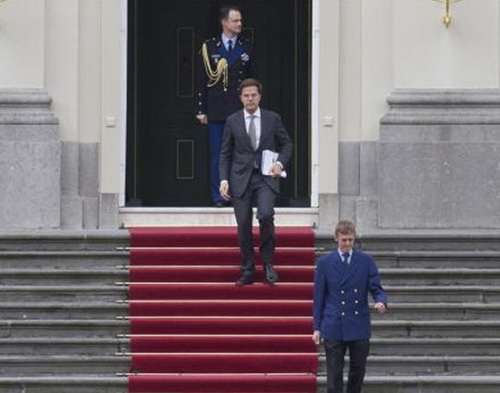 Thủ tướng Hà Lan từ chức 