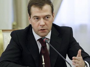 Tổng thống Medvedev đồng ý gia nhập và lãnh đạo UR 