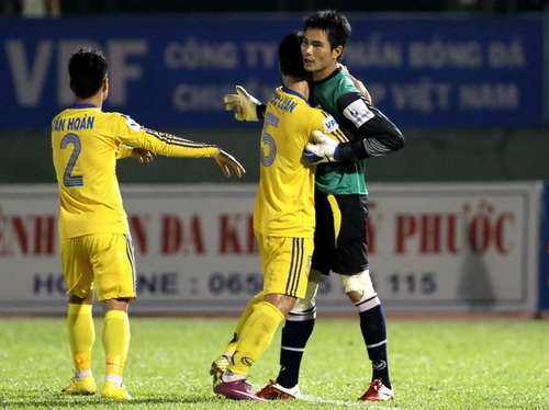 SLNA thắng trận chia tay AFC Cup 2012