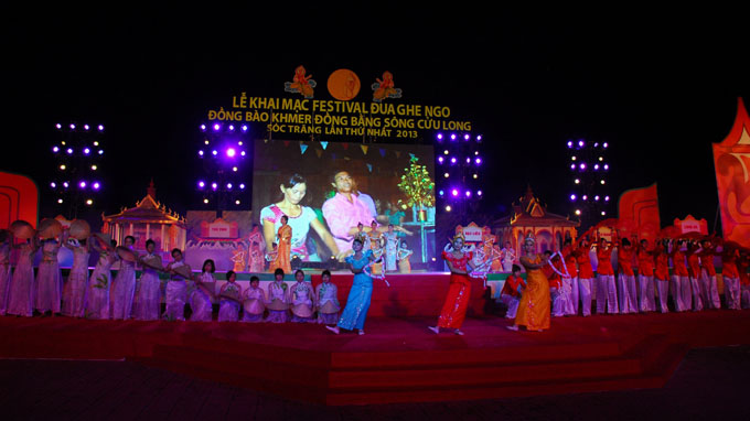 Khai mạc Festival đua ghe ngo ĐBSCL lần 1-2013