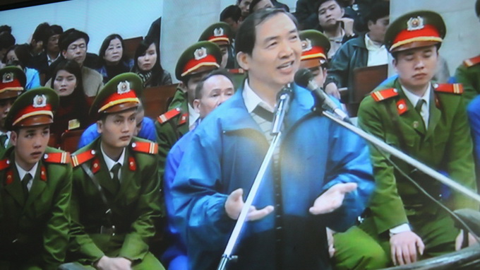 &ldquo;Xin lỗi Đảng, Nh&agrave; nước, Quốc hội, Ch&iacute;nh phủ, to&agrave;n thể nh&acirc;n d&acirc;n&rdquo;