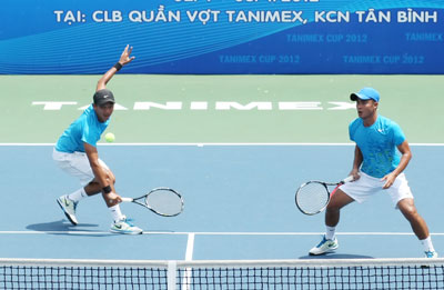 Khai mạc giải vô địch quần vợt đồng đội toàn quốc năm 2012 - TPHCM?