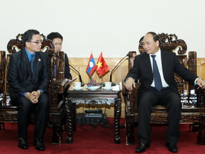 Thanh ni&ecirc;n Việt - L&agrave;o đưa phong tr&agrave;o đi v&agrave;o chiều s&acirc;u 