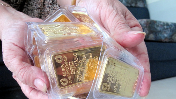 Vàng trong nước rơi mốc 36 triệu đồng