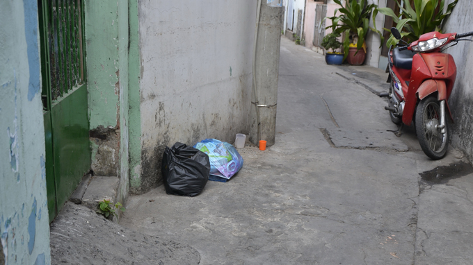 Phát hiện thi thể bé gái sơ sinh bị bóp cổ