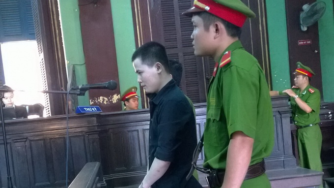 Cha nhẫn t&acirc;m giết con g&aacute;i mới đẻ, l&atilde;nh &aacute;n chung th&acirc;n