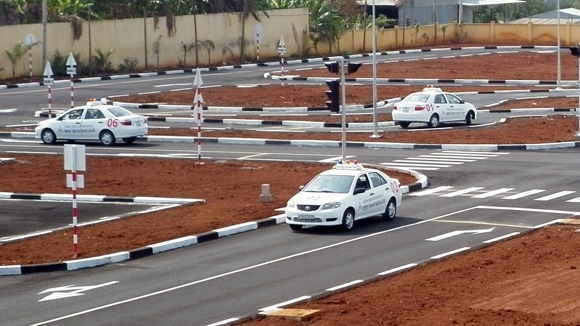 Xiết chặt công tác đào tạo và cấp giấy phép lái xe