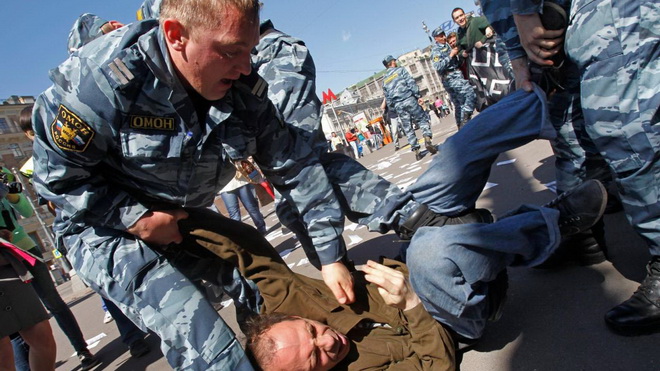 Hạ viện Nga thông qua dự luật biểu tình