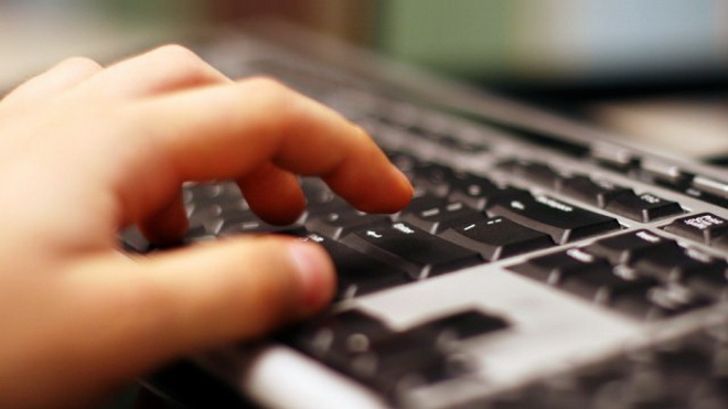 FBI điều tra cáo buộc Nhà Trắng rò rỉ tin mật