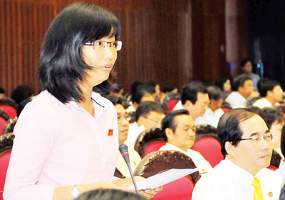 Quốc hội th&ocirc;ng qua 5 luật