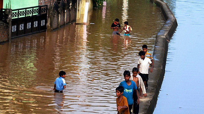 Ấn Độ lũ lớn, 30 người chết, 1 triệu người sơ tán