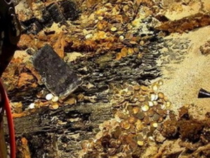 Phát hiện một kho báu tiền vàng cổ lớn nhất châu Âu