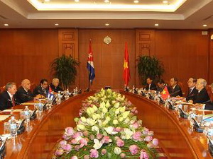 Tổng B&iacute; thư hội đ&agrave;m với Chủ tịch Cuba Raul Castro Ruz 