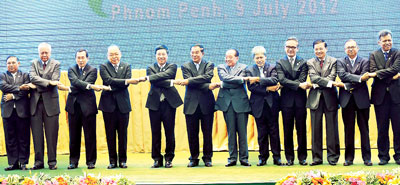 Hội nghị AMM lần thứ 45 - Không sử dụng vũ lực để giải quyết tranh chấp