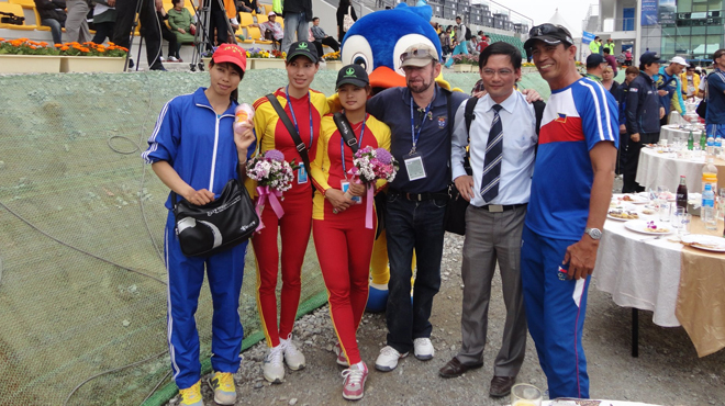 Đội đua thuyền Rowing VN trước Olympic London: Một ân nhân, một giấc mơ