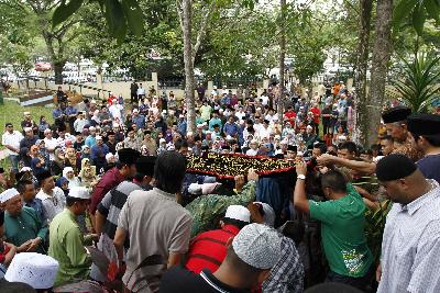 Rơi trực thăng quân sự tại Brunei, 12 người chết