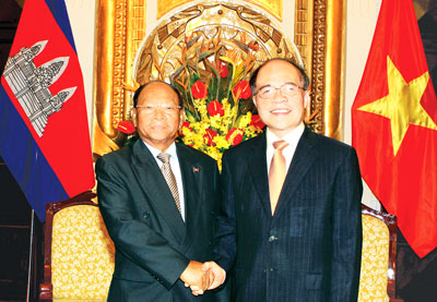 Việt Nam - Campuchia k&yacute; kết thỏa thuận hợp t&aacute;c giữa hai Quốc hội