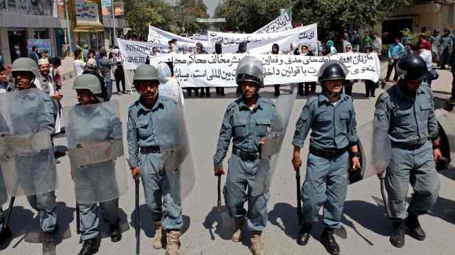 14 cảnh sát Afghanistan đào tẩu sang Taliban