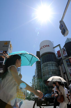 Nhật Bản nắng nóng: 8 người chết, 2.400 người nhập viện