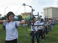 Gần 100 vận động viên dự giải bắn cung trẻ toàn quốc