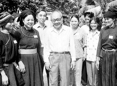 Kỷ niệm 100 năm Ng&agrave;y sinh đồng ch&iacute; V&otilde; Ch&iacute; C&ocirc;ng (7-8-1912 - 7-8-2012) 