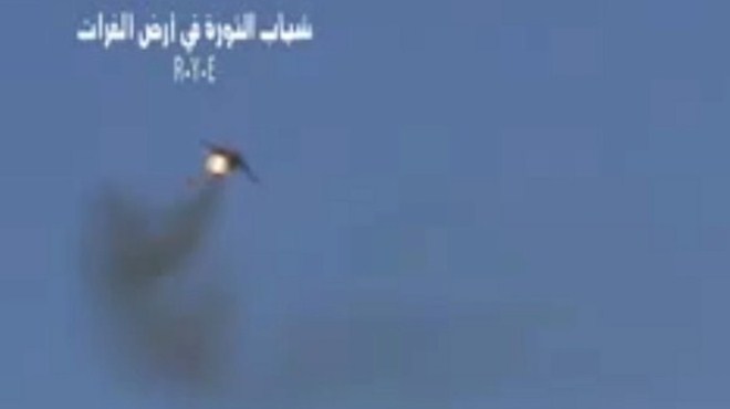 Phe nổi dậy Syria bắn rơi máy bay chính phủ