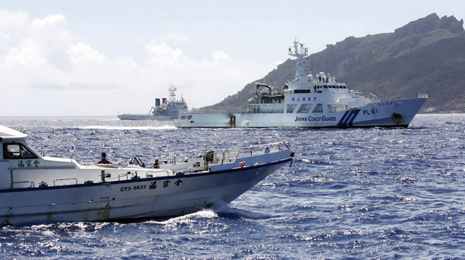 Tàu Đài Loan - Hong Kong - TQ kéo đến Senkaku