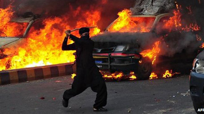 Bộ trưởng Pakistan đòi giết đạo diễn phim bôi nhọ đạo Hồi