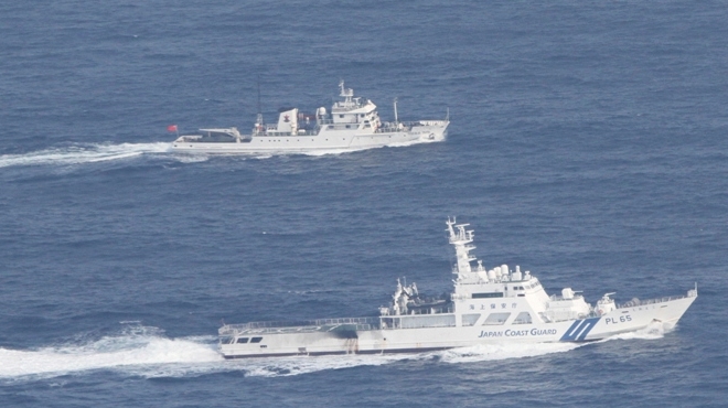 Hai tàu hải giám TQ đi vào lãnh hải Nhật 