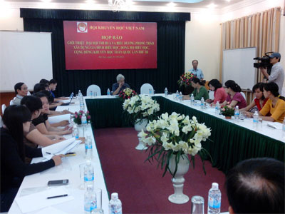 Tuyên dương gia đình và dòng họ hiếu học xuất sắc toàn quốc
