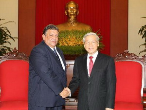 Tổng B&iacute; thư tiếp đo&agrave;n cấp cao Đảng Cộng sản Cuba