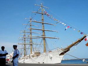 Argentina không nhân nhượng vụ tàu chiến bị bắt nợ