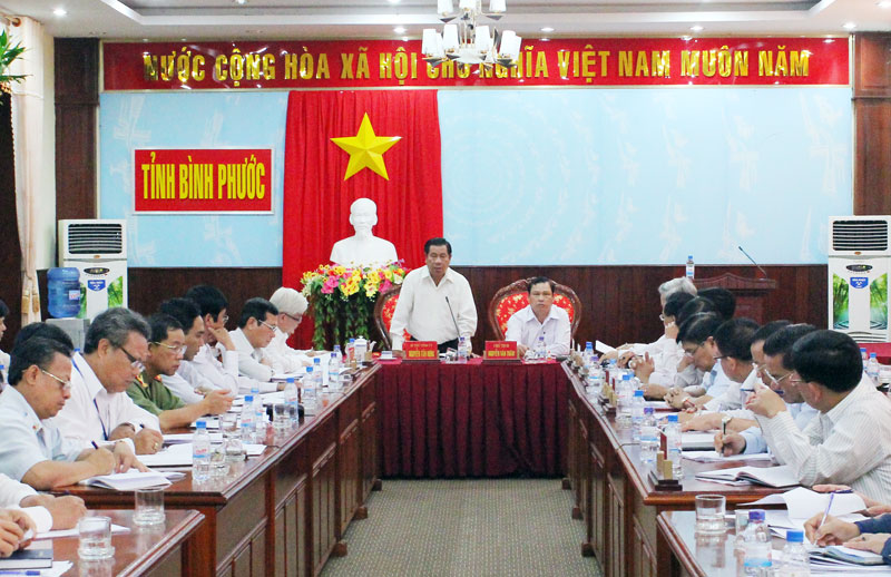 8 giải ph&aacute;p đẩy mạnh ph&aacute;t triển kinh tế - x&atilde; hội năm 2014