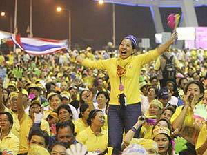 Phe "áo vàng” thu hẹp phạm vi biểu tình ở Bangkok